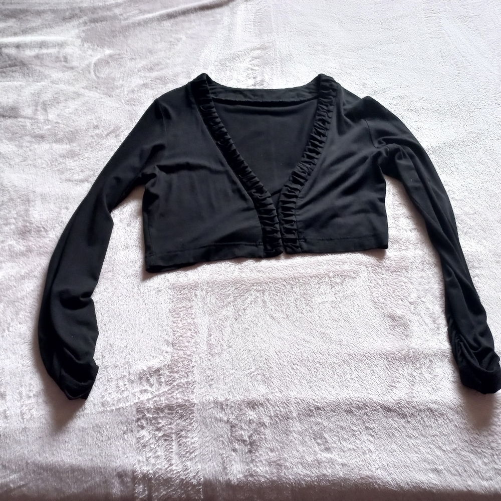 Black. Cropped Long Sleeve Cardigan. Size Medium.
